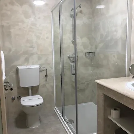 בית הארחה Diklo Rooms-adults Only
