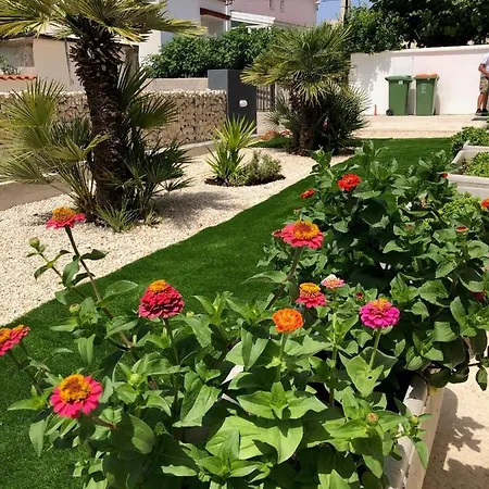 בית הארחה Diklo Rooms-adults Only 4*