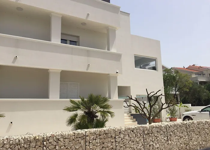 Guest house Diklo Rooms-adults Only